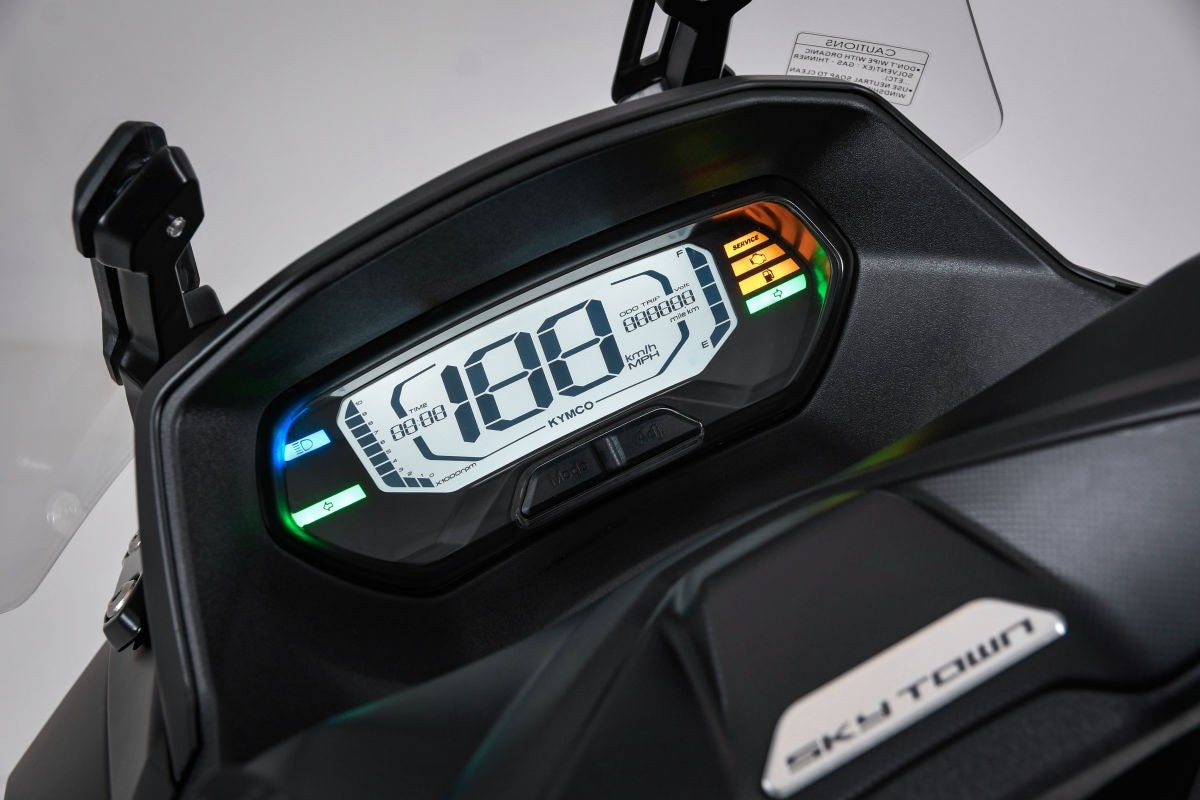  Kymco lancia il nuovo scooter Skytown 125